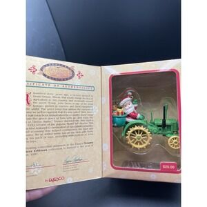 Enesco Treasury Masterpiece Edition John Deere Model Tractor Ornament Santa 1997